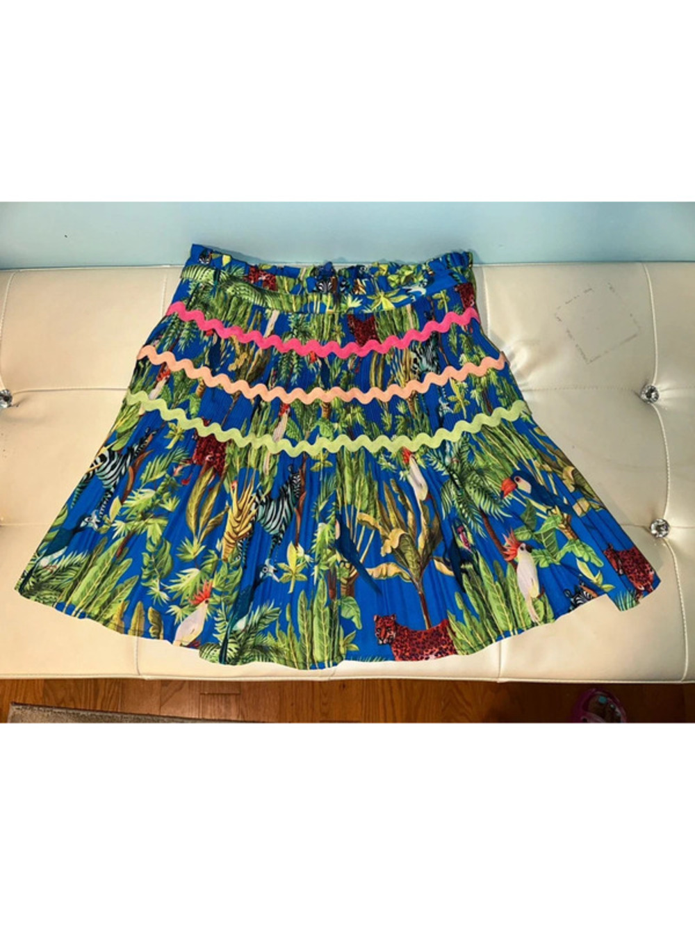 Entro "Giselle" Tropical Print Pleated Mini Skirt
